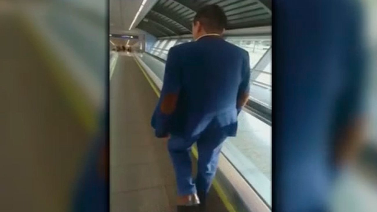 Los taxistas de Barajas denuncian el intrusismo y graban a los conductores piratas