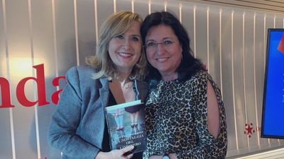 Mari Pau Domínguez presenta  'La nostalgia del limonero', su nueva novela