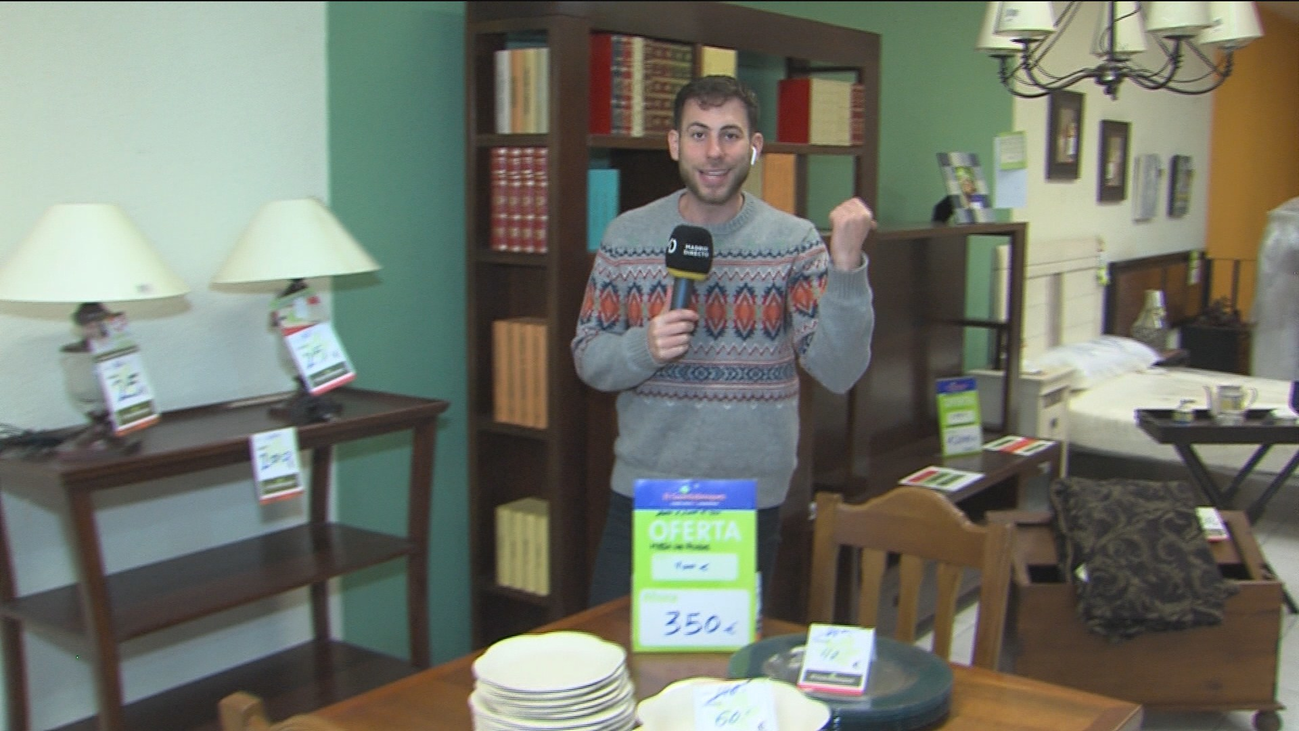 Muebles de chollo en una tienda de Canillejas