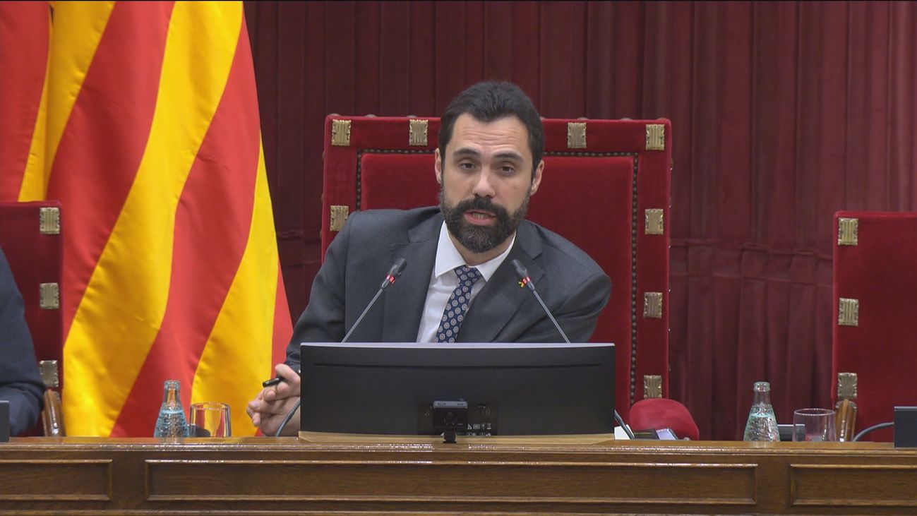 La Fiscalía catalana investigará la desobediencia del Parlament de Cataluña