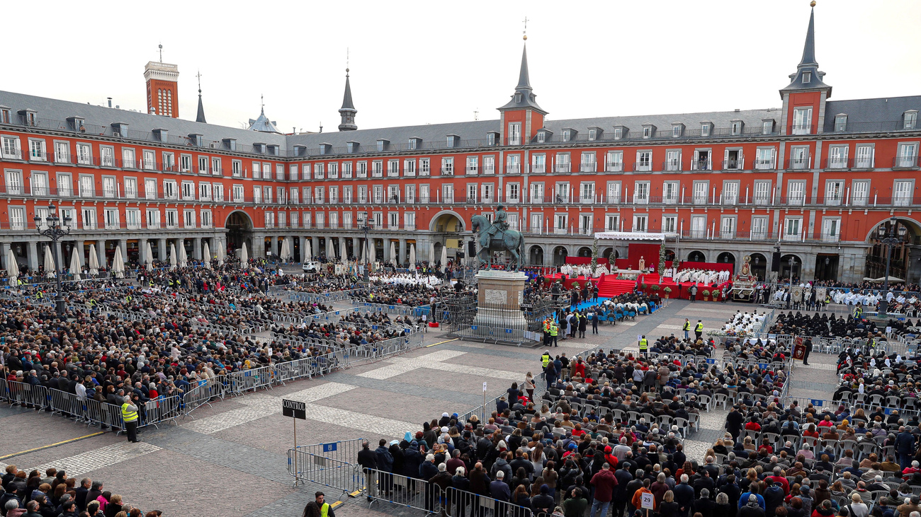 Retransmisión de la misa y procesión de la Virgen de la Almudena (parte 1)