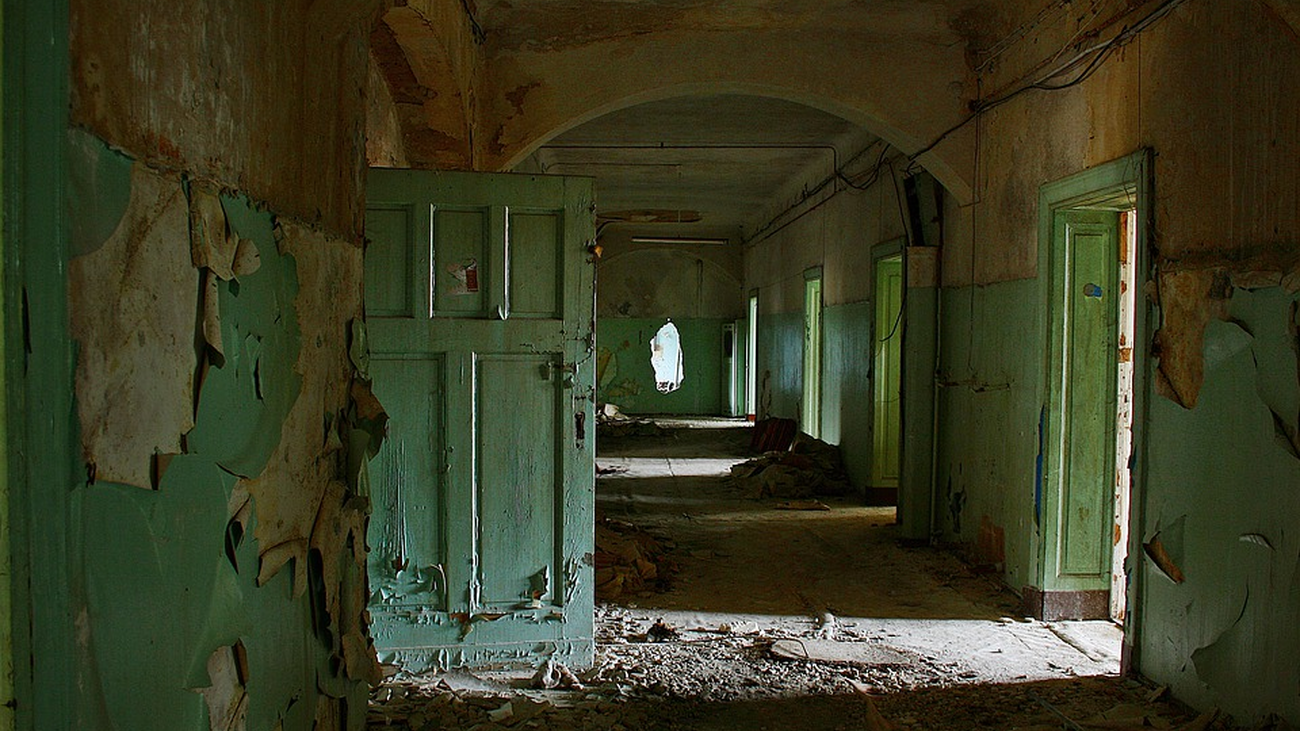 Estos son los problemas de salud que nos contagian las casas y oficinas