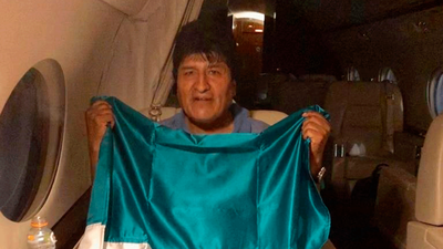 Evo Morales abandona Bolivia camino a México