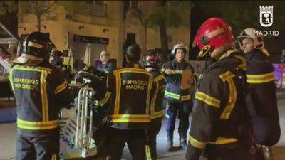 Desalojan un edificio en la calle Alcalá por acumulación de gas en una vivienda