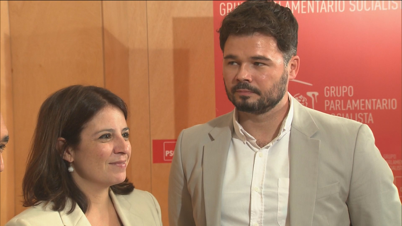 Rufián dice a Lastra que ERC seguirá en 'no' a Sánchez mientras no deje la "vía represiva"