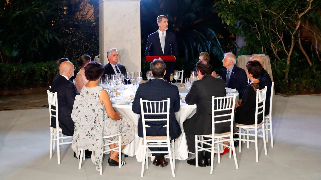 "En democracia se defienden mejor los Derechos Humanos"