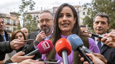 "Al PP hay que pedirle que deje de mirar a su derecha y empiece a pensar en España"