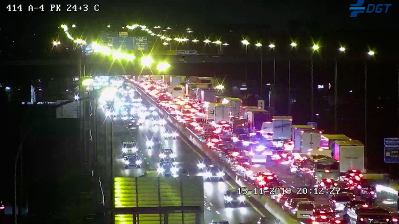 Un accidente de tráfico en la  A-4 a la altura de Valdemoro mantiene cortada la autovía en sentido Madrid