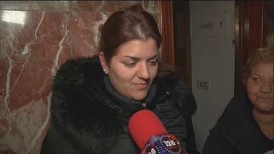 Desahuciada una familia con dos menores en Carabanchel: "La única solución que nos han ofrecido es la fría calle"