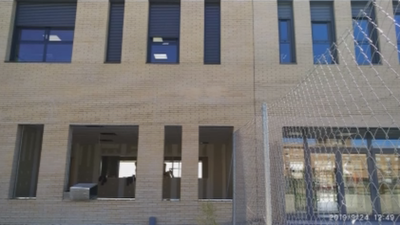 Con abrigos y sin calefacción en un colegio de Parla