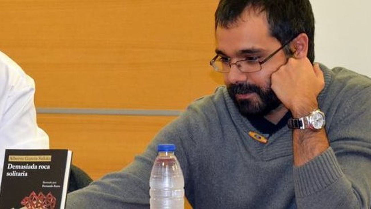 Un pediatra madrileño arrasa en las redes sociales sobre cómo sobrevivir a los catarros