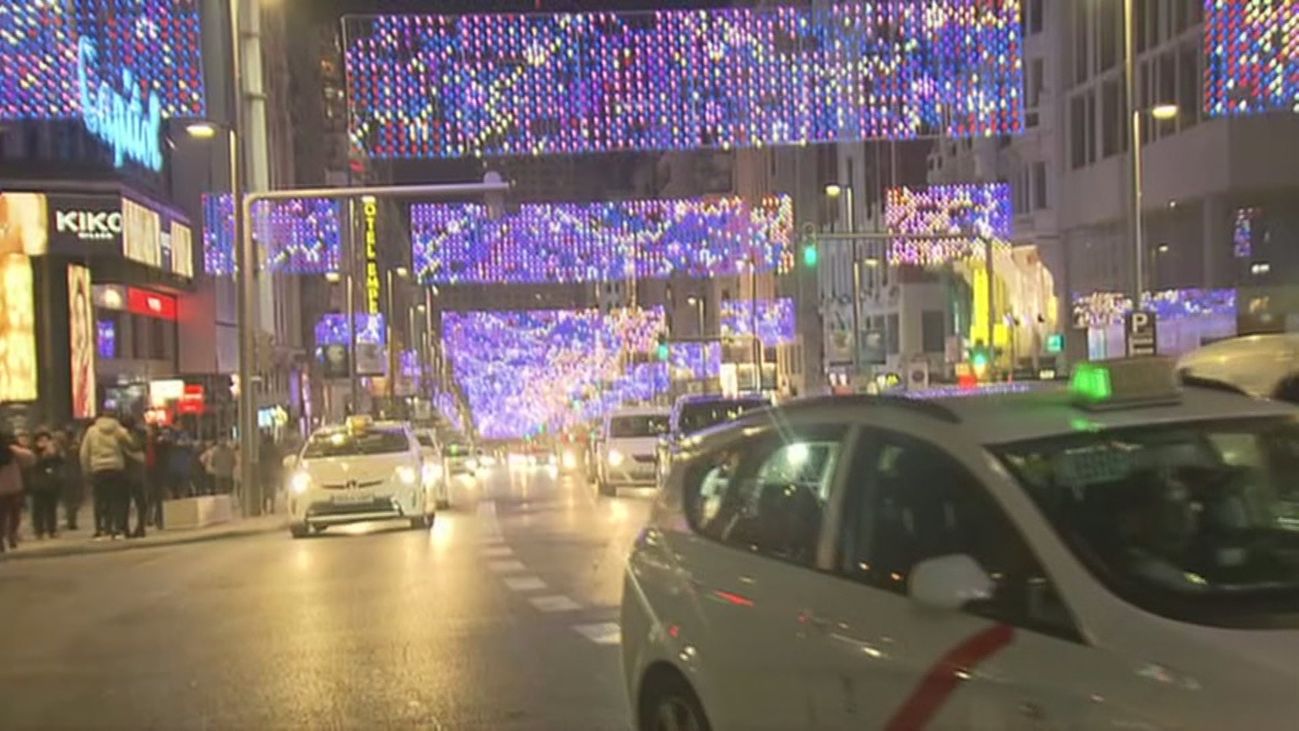 El Ayuntamiento ultima un plan para Navidades para evitar el "colapso" en el centro