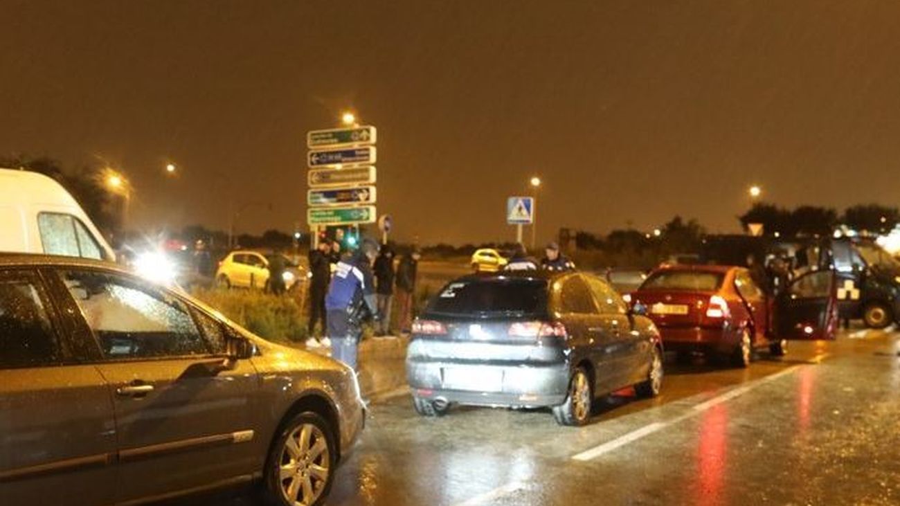 Trece investigados por hacer carreras ilegales en Villa de Vallecas