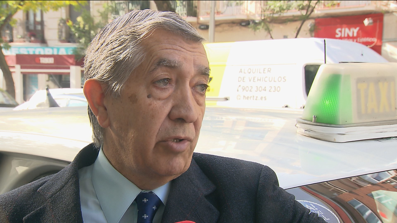 El sector del taxi en Madrid se muestra "desamparado" ante las agresiones