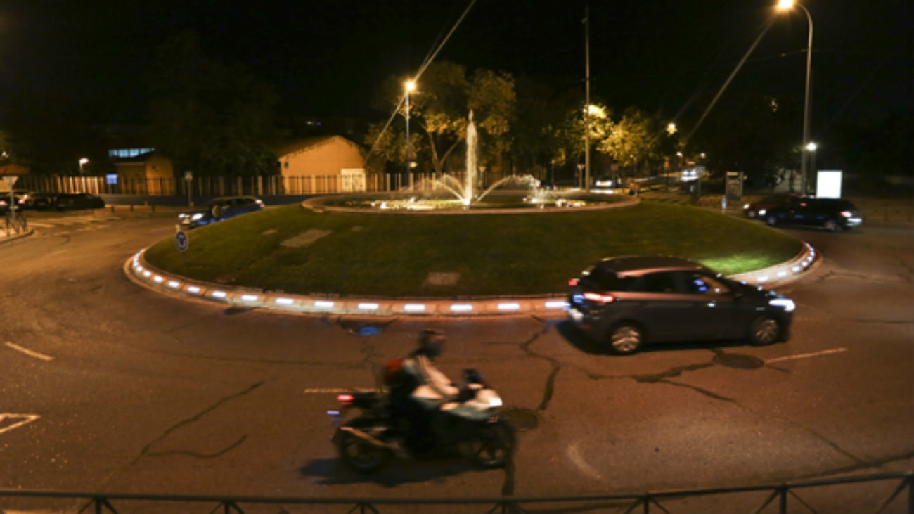 Rotonda con iluminación LED en Leganés