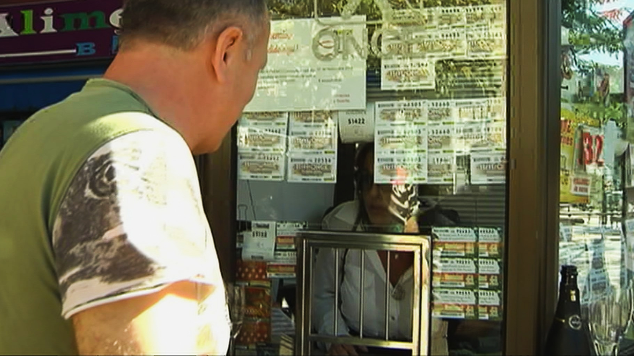 Un vendedor de cupones de la Once aparece muerto en su quiosco de Chamberí