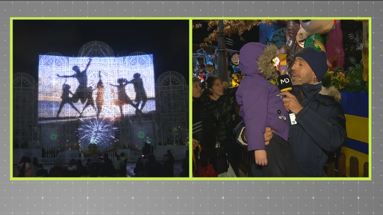 Espectacular iluminación de la Puerta Mágica en Torrejón de Ardoz