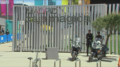 Roban a varios periodistas de madrugada en la Caja Mágica