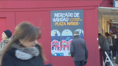 Pistoletazo de salida al mercadillo navideño de la Plaza Mayor