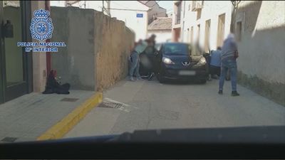 Desmantelas dos bandas de atracadores de bancos en Madrid