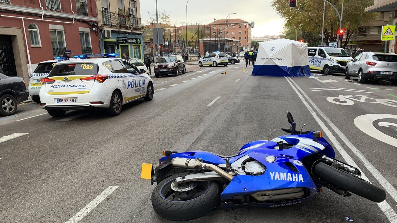Un hombre 79 años muere atropellado por una moto cerca de Ventas