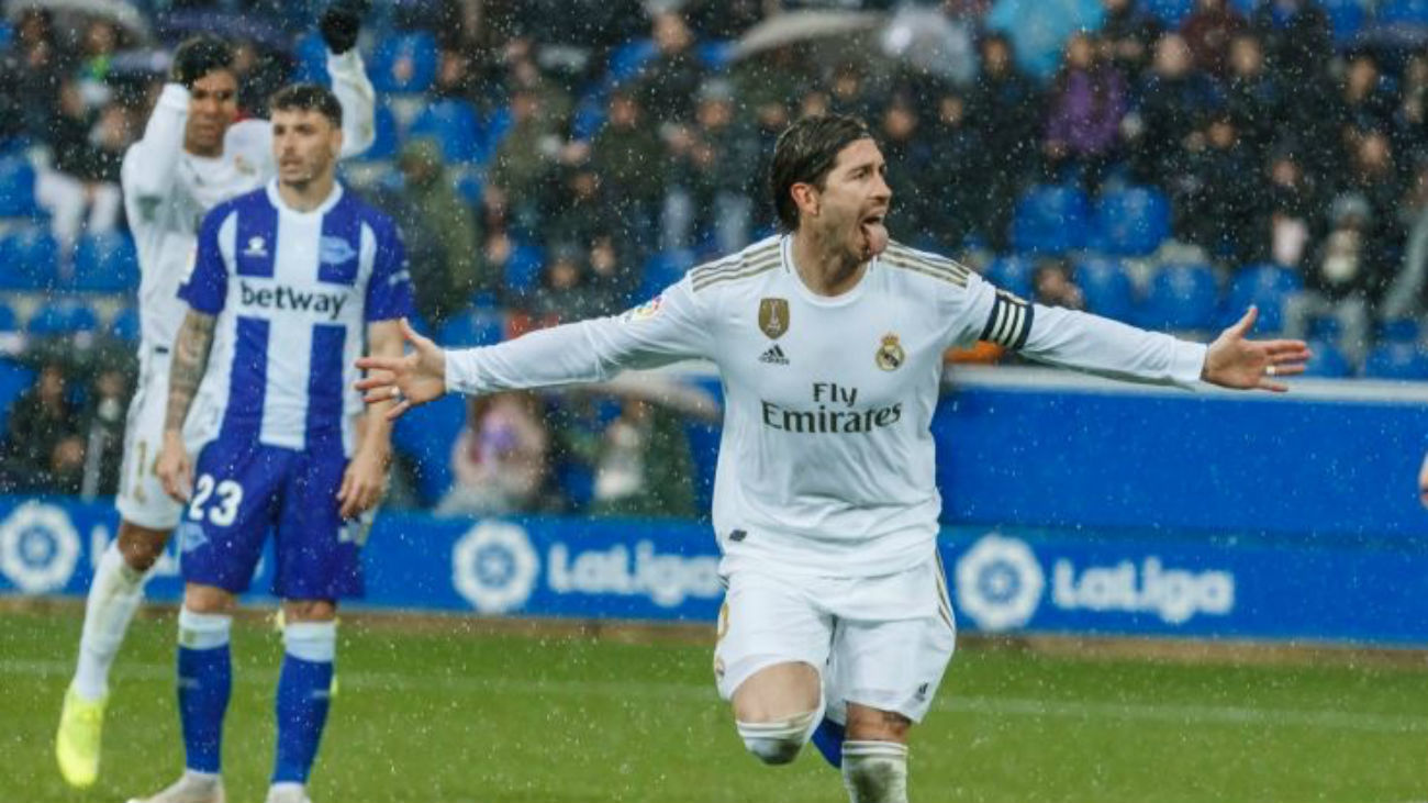 1-2. El Real Madrid gana al Alavés un encuentro muy sufrido