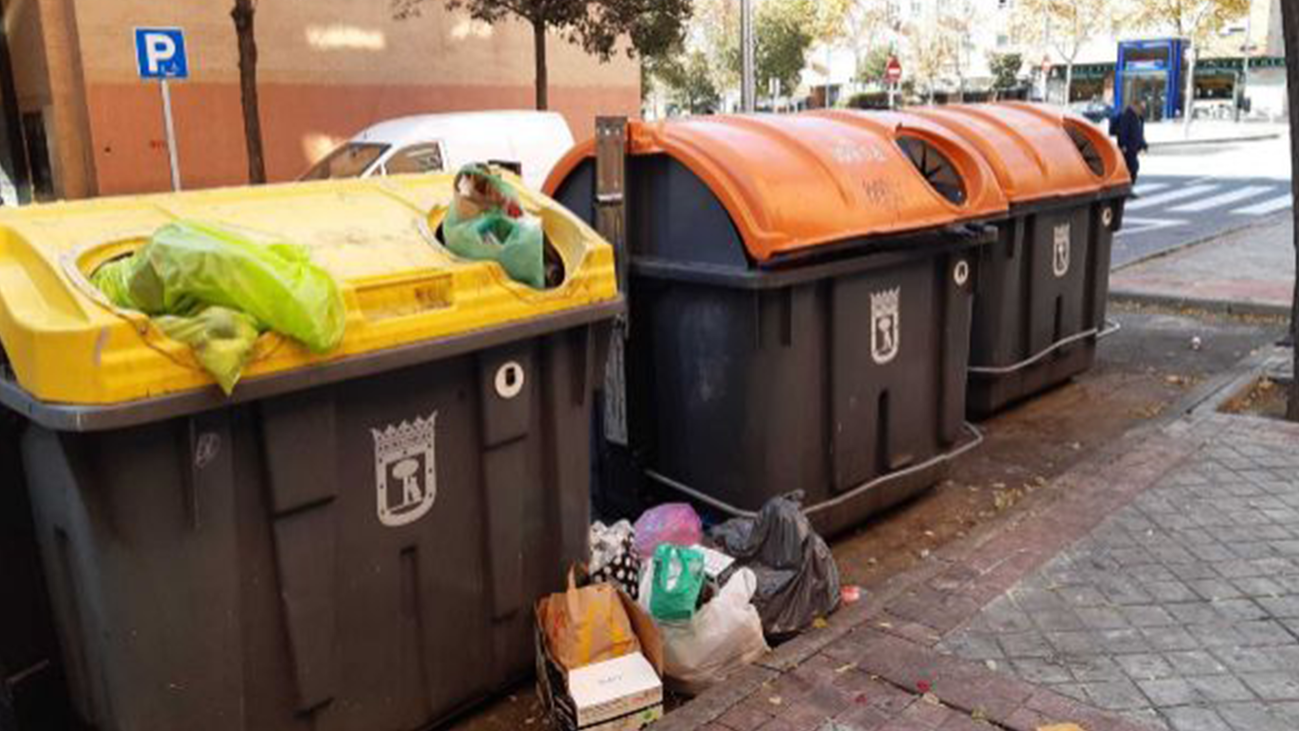 Conmoción en Vicálvaro por la muerte de José María al quedar atrapado en un contenedor