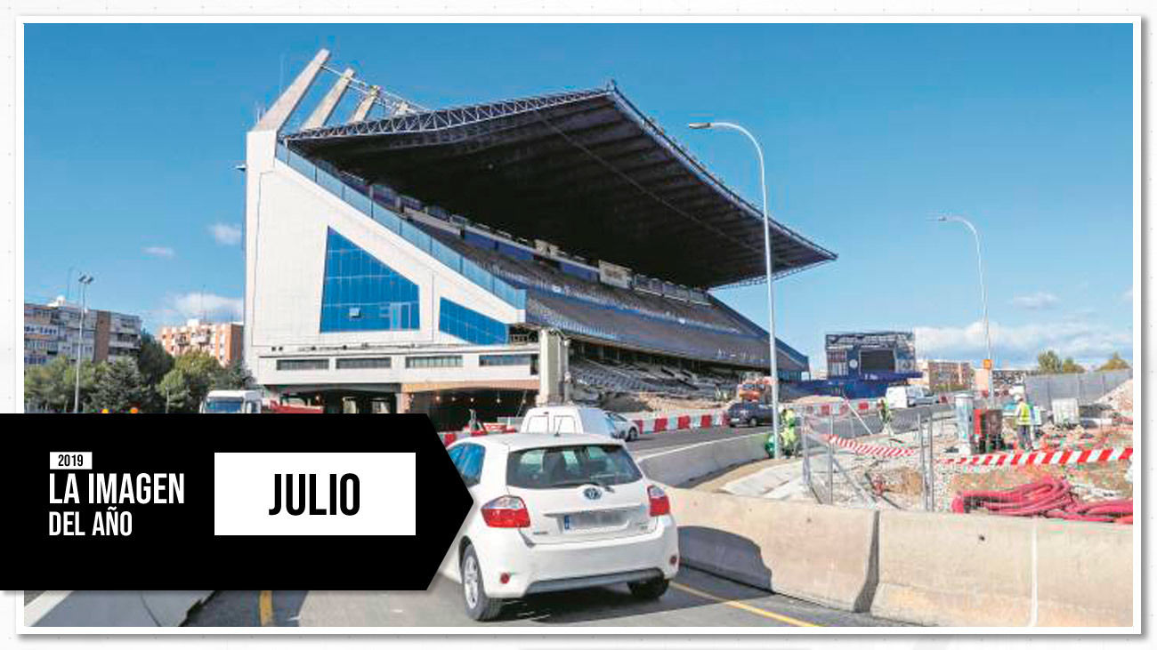 Julio: El derribo del Vicente Calderón, en su recta final