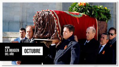 Octubre: Culmina la exhumación de Franco