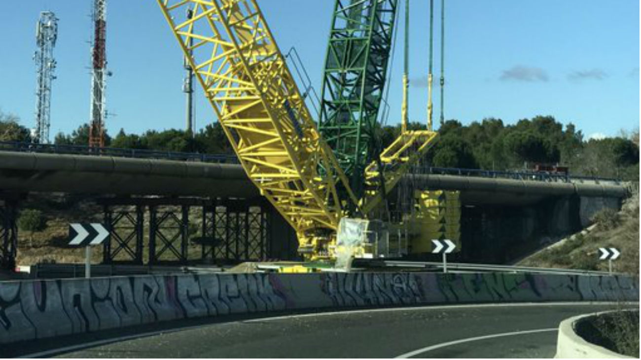 Desmontaje del viaducto del nudo M-40 con M-607 (Foto @Ait_arquintec)