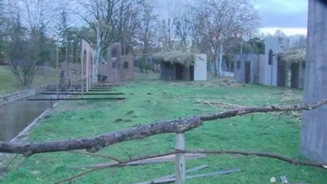 El alcalde de Alalpardo asegura que se repondrán los decorados destrozados del Belén Viviente