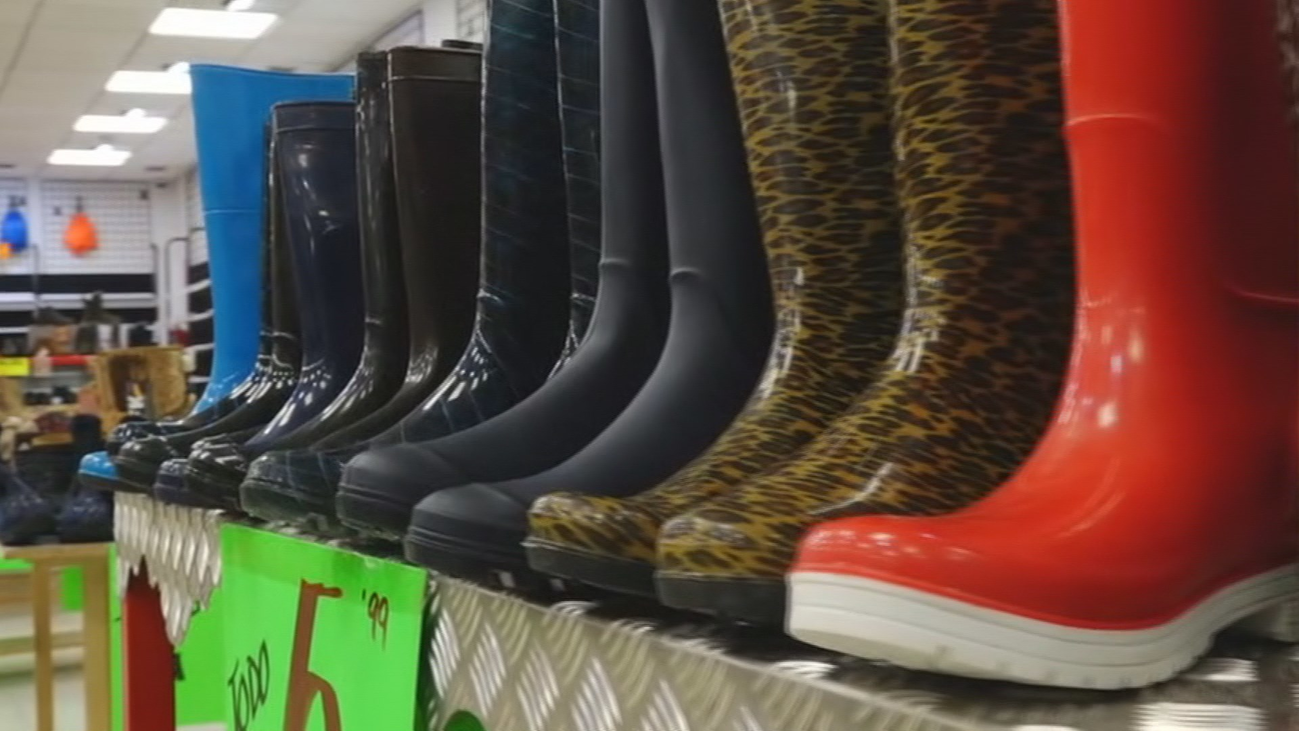 Botas y zapatos a menos de 6 euros en Parla