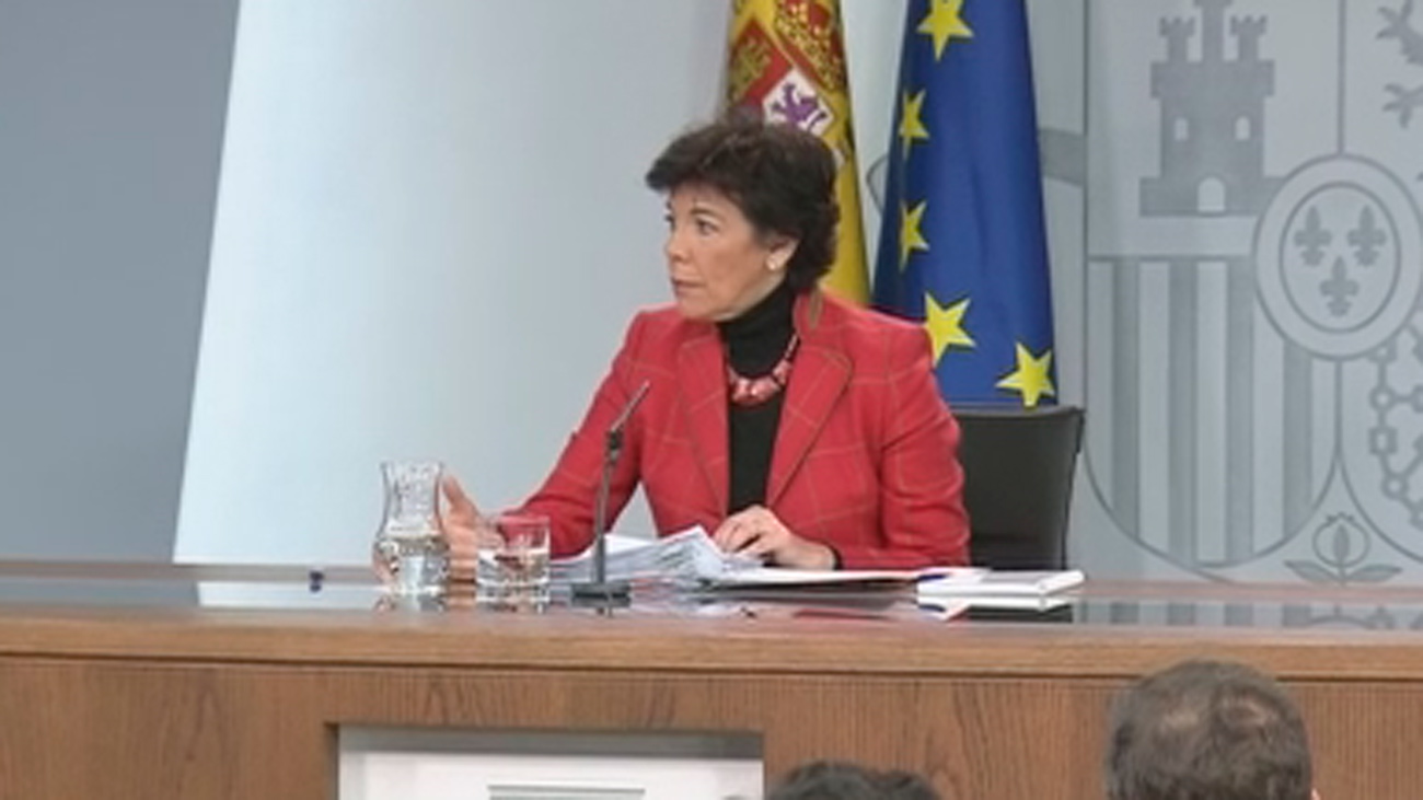 Celaá defiende que Sánchez “no dio por hecho” un acuerdo que ha despertado recelos en ERC