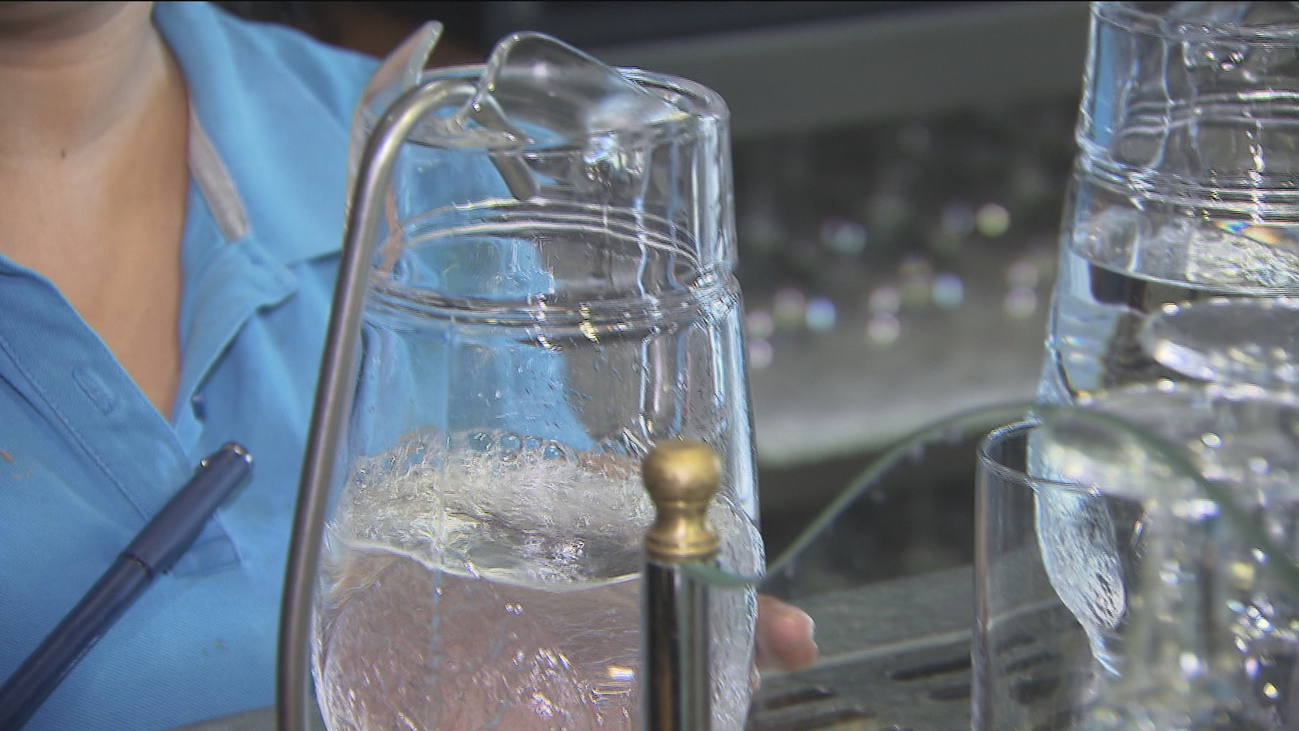Más Madrid propone que los bares ofrezcan jarras de agua gratis