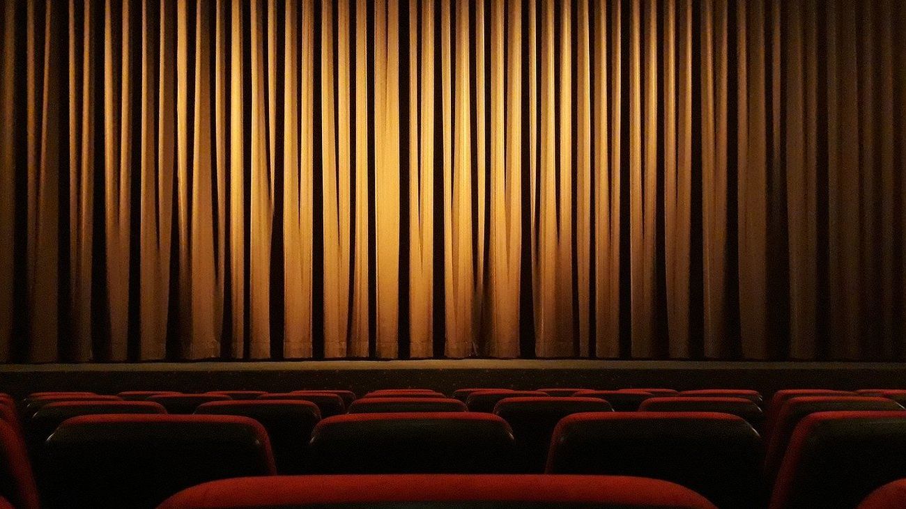 Profesiones del siglo XXI: Gente del teatro detrás del escenario