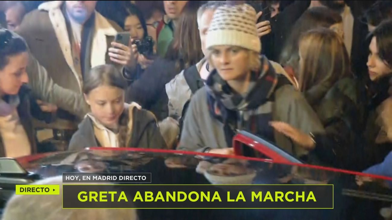 Thunberg deja la marcha en un coche eléctrico por la imposibilidad de avanzar