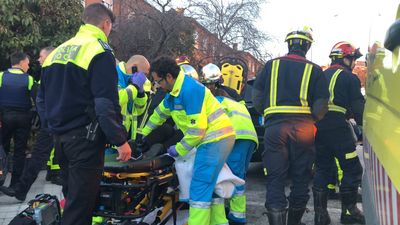Un coche pierde los frenos en una rampa y arrolla a dos ancianas en Majadahonda