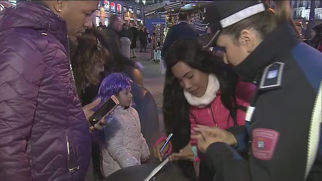 Máxima seguridad en un centro de Madrid 'a tope' por la cumbre y las Navidades