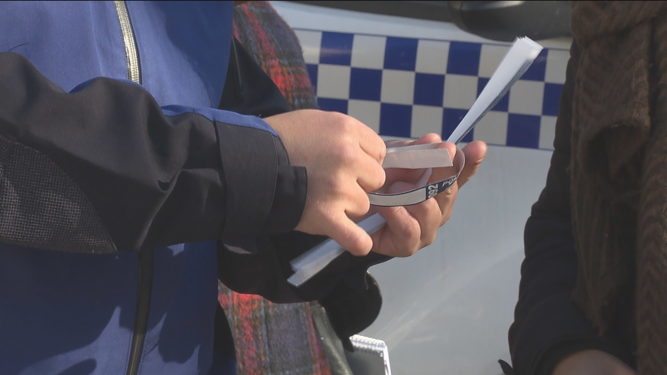 Pulseras para que los niños no se pierdan en las aglomeraciones