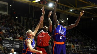 70-81. El Fuenlabrada no puede con el  Valencia Basket