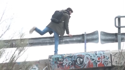 La arriesgada odisea para coger un autobús en San Sebastián de los Reyes