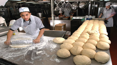 Se buscan panaderos para trabajar en Madrid