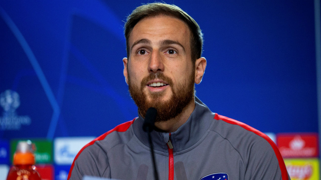 Oblak: "Hay que ganarse los octavos sobre el campo"