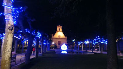 Reestablecido el alumbrado navideño de Guadarrama tras los actos vandálicos