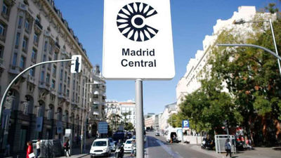 Madrid Central multa por error a policías que trabajan en el centro