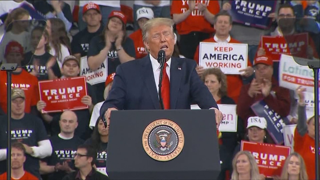 Baño de masas de Trump en Pensilvania tras el inicio del proceso de  'impeachment'