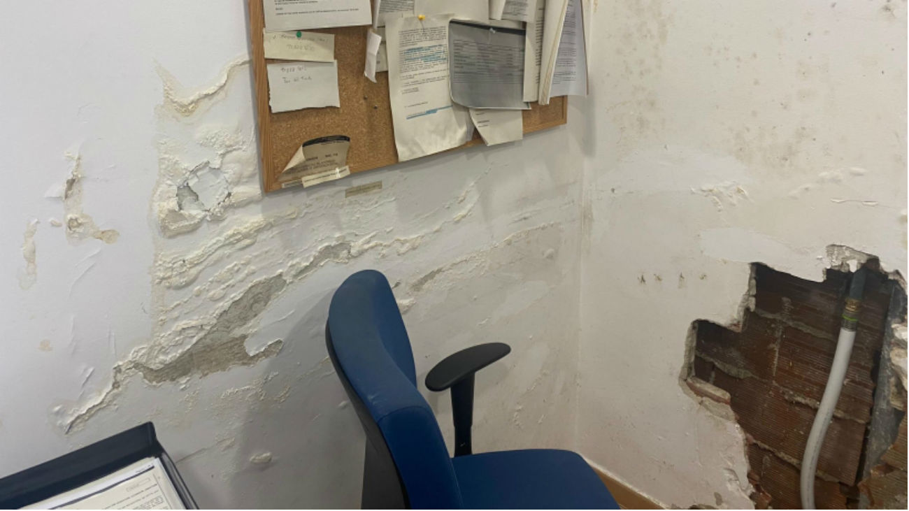Humedades en el cuartel de la Guardia Civil de Galapagar