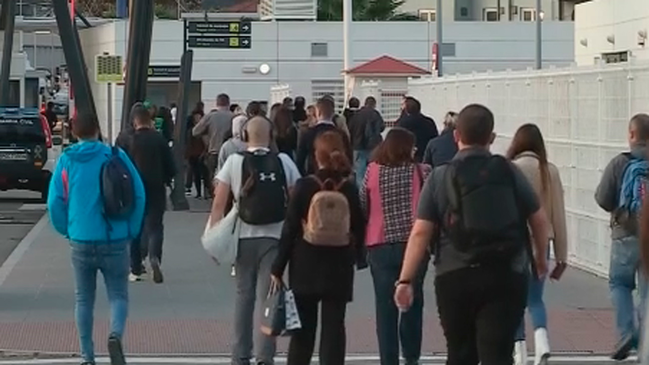 Los españoles que trabajan en Gibraltar ven con temor e incertidumbre cómo les afectará el 'brexit'