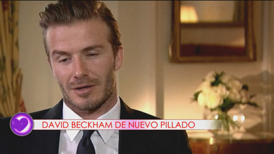 David Beckham, pillado con el móvil mientras conducía
