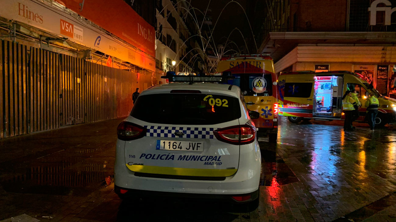 Muere un hombre atropellado por un camión de la limpieza en la Plaza Callao